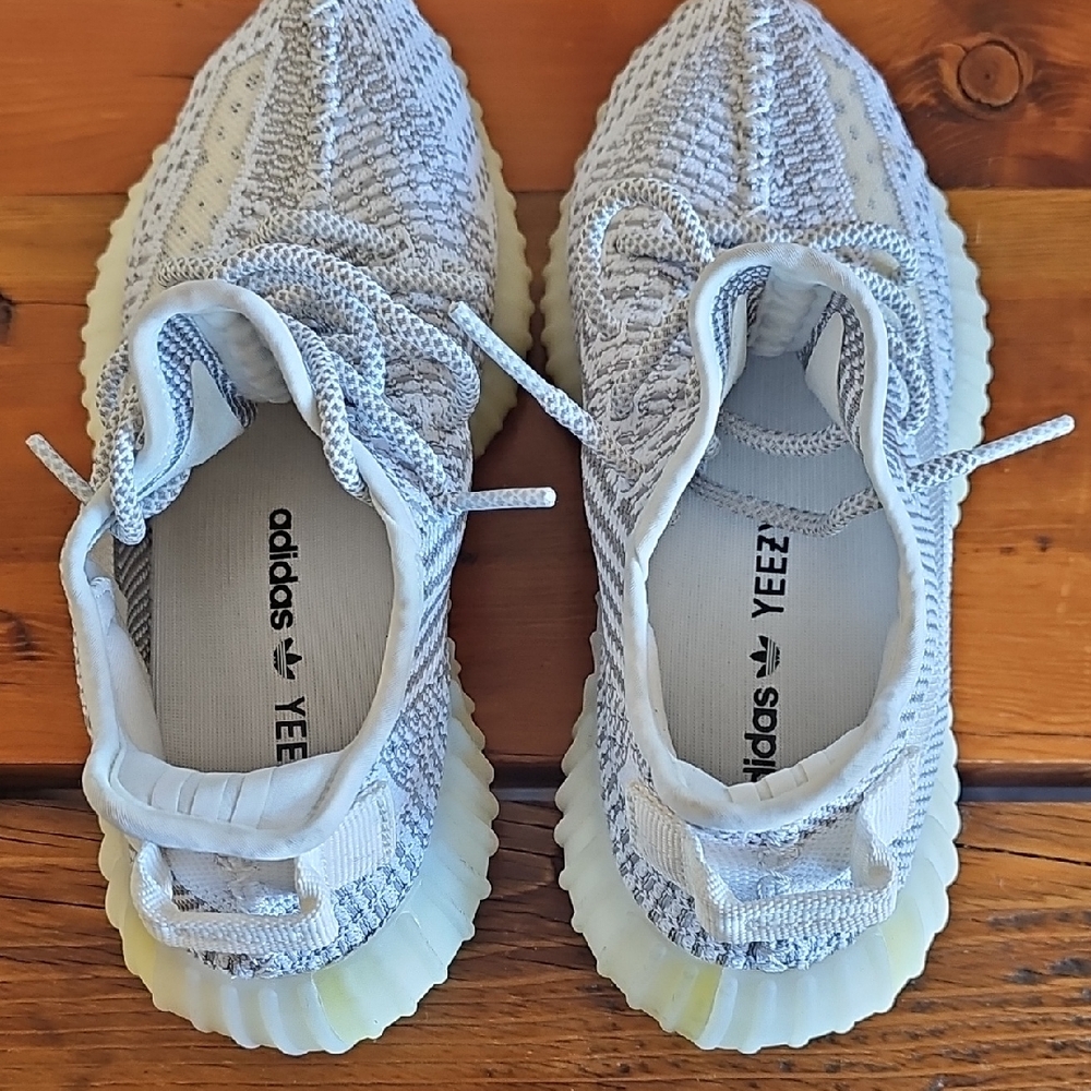 Adidas Yeezy Boost 350 V2 - White and Gray